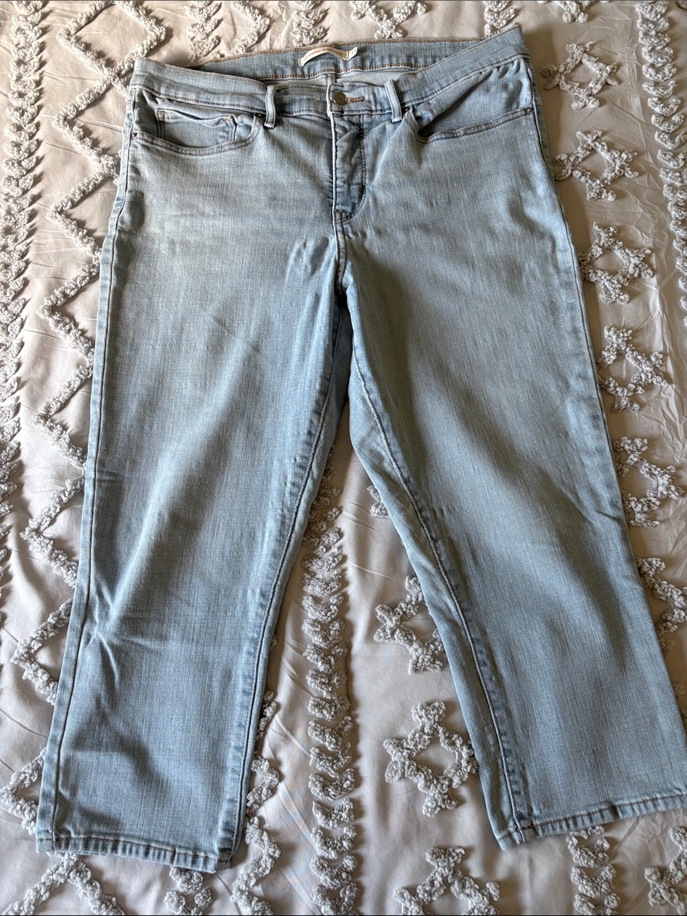 Levi's Light Blue Capri Jeans
